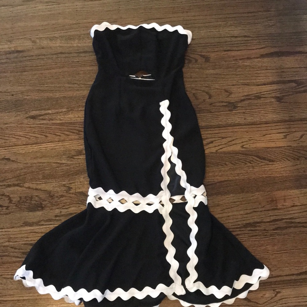 COPY - NWT Hot Miami Styles B&W strapless mermaid dress